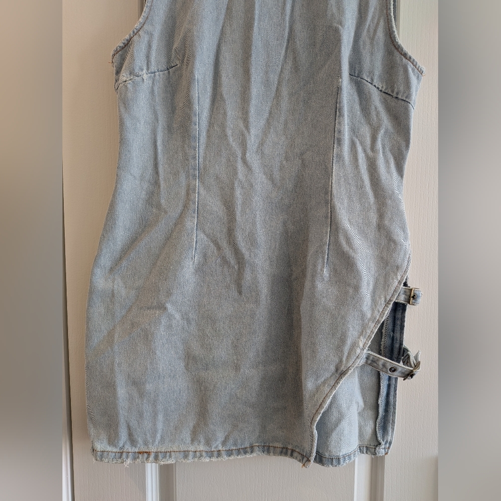 Lioness Sculpted Denim Mini Dress Light Denim Distressed Buckle Edgy Size XL - Picture 6 of 14